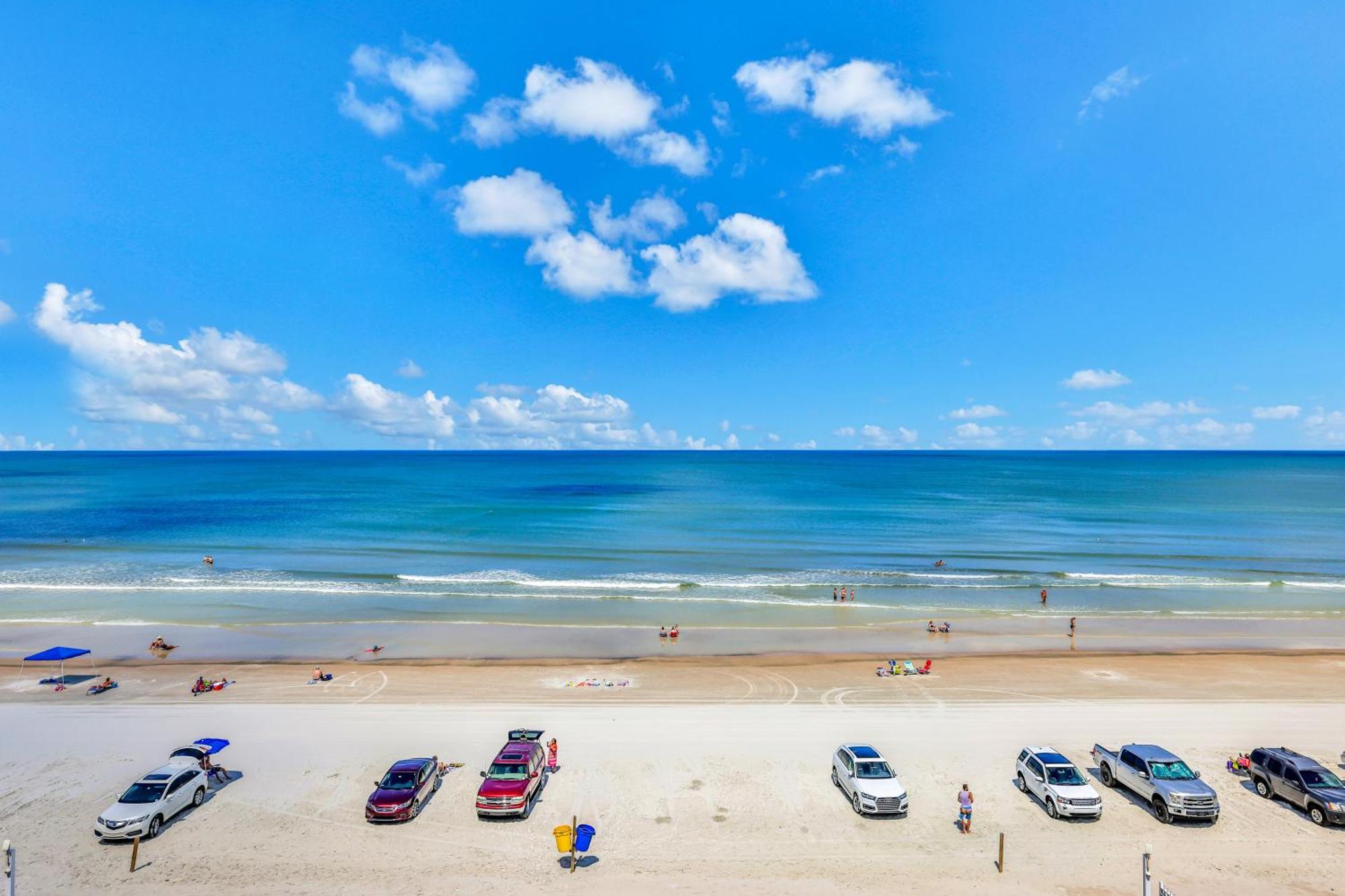 Sunshine & Oceanfront Serenity Daytona Beach Shores Room photo